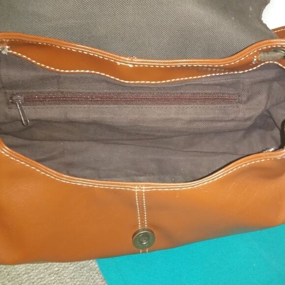 Small tan purse with brown leather tassels - Picture 7 of 7